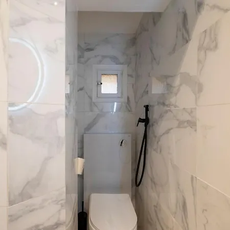 Center Steps From The Sea Ac Wi-fi Parking Apartment *