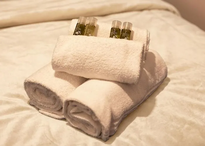 Apartment Center Steps From The Sea Ac Wi-fi Parking *