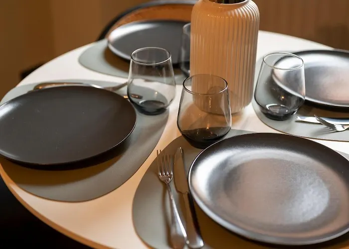 Apartament Center Steps From The Sea Ac Wi-fi Parking