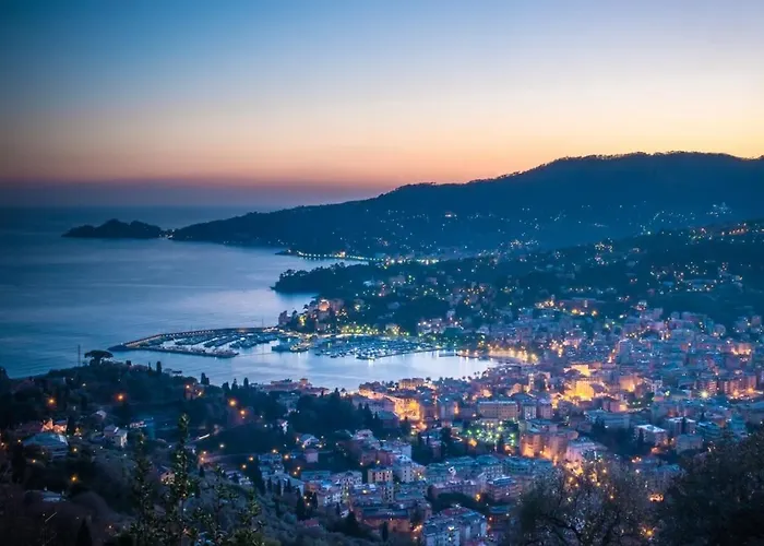 Center Steps From The Sea Ac Wi-fi Parking Apartament Rapallo