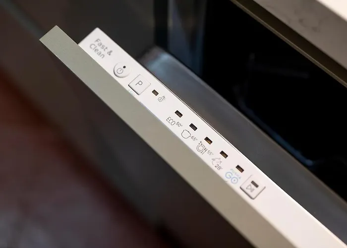 Center Steps From The Sea Ac Wi-fi Parking *